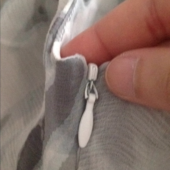 *NWOT Halston Heritage dress - Picture 3 of 4